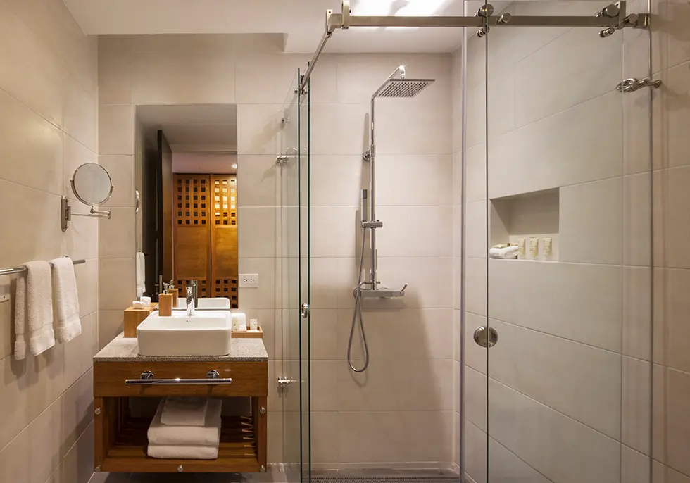 Elegant Wawa Room Bath